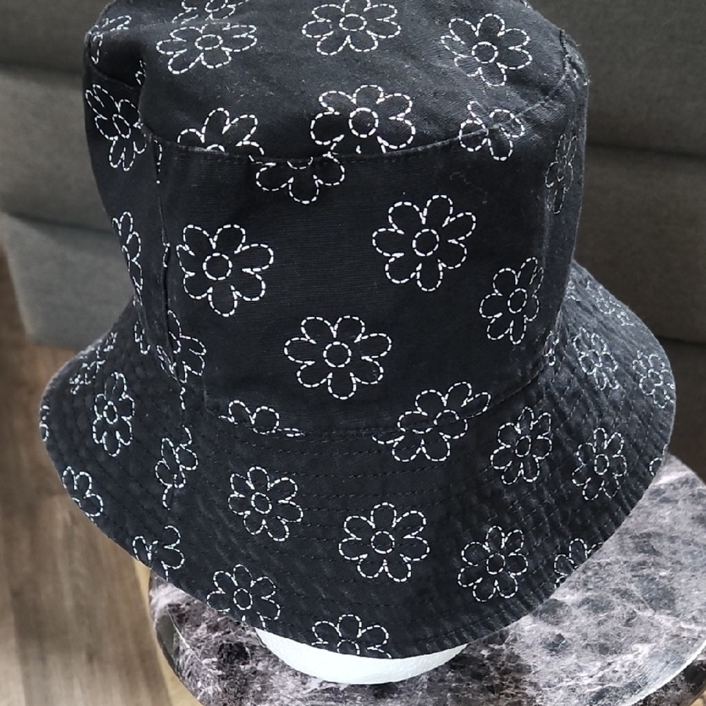 Cool, Black Bucket Hat with White Daisy Stitching. Ready For Summer. - Picture 3 of 6